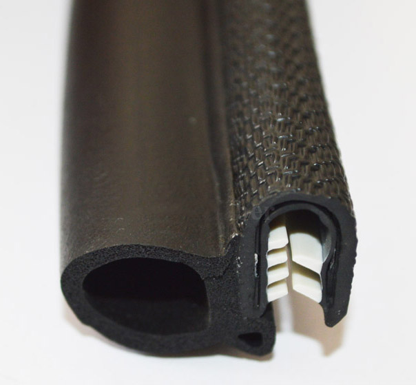 38 pvc +epdm coextruded rubber seal strip.jpg